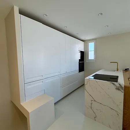Townhouse In Tropez
