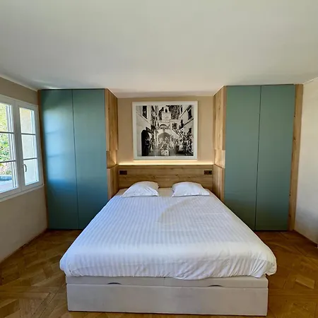 Townhouse In Tropez Hébergement de vacances *